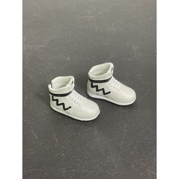 lol Surprise OMG Cool Lev Fashion Doll Shoes & Socks Set - Picture 3 of 6